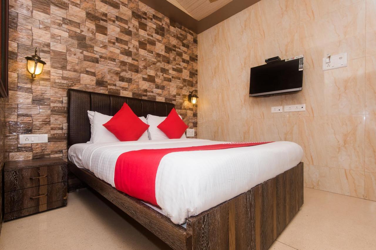 Hotel Oliver, Colaba Bombaj Exteriér fotografie